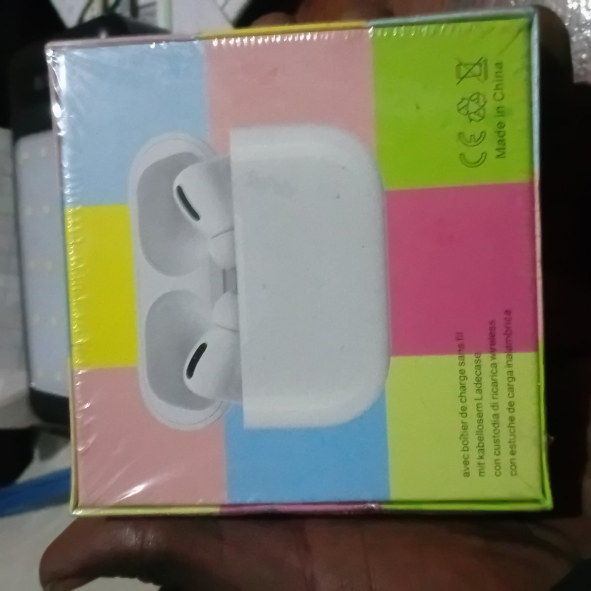 AirPods