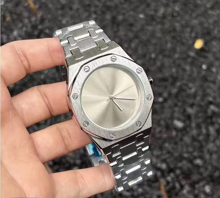 Montre acier inoxydable