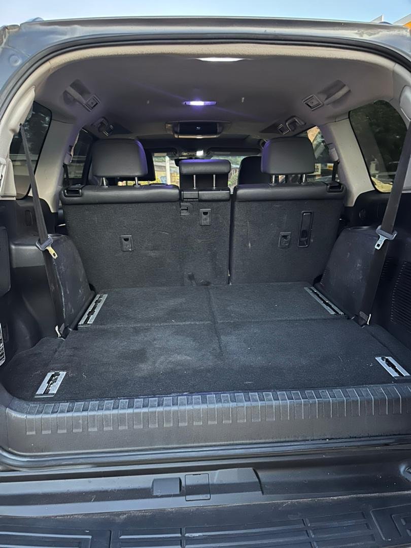 LAND CRUISER