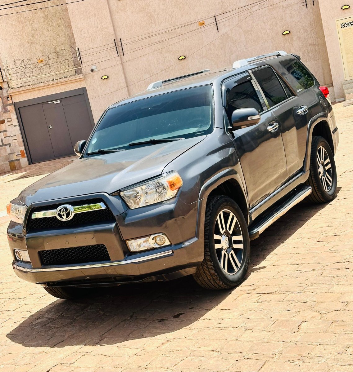 TOYOTA_4RUNNER