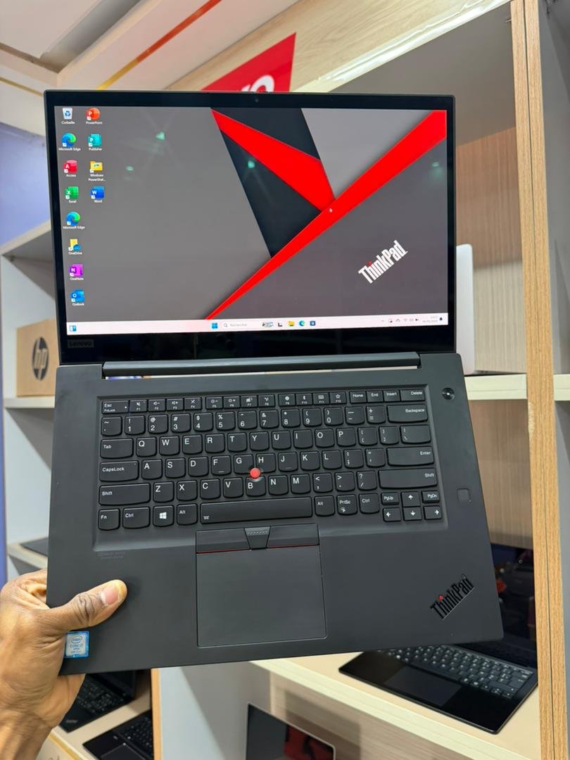 Hp elitebook 830g7 i5 10èmeLenovo ThinkPad X1 Extreme Gen 2