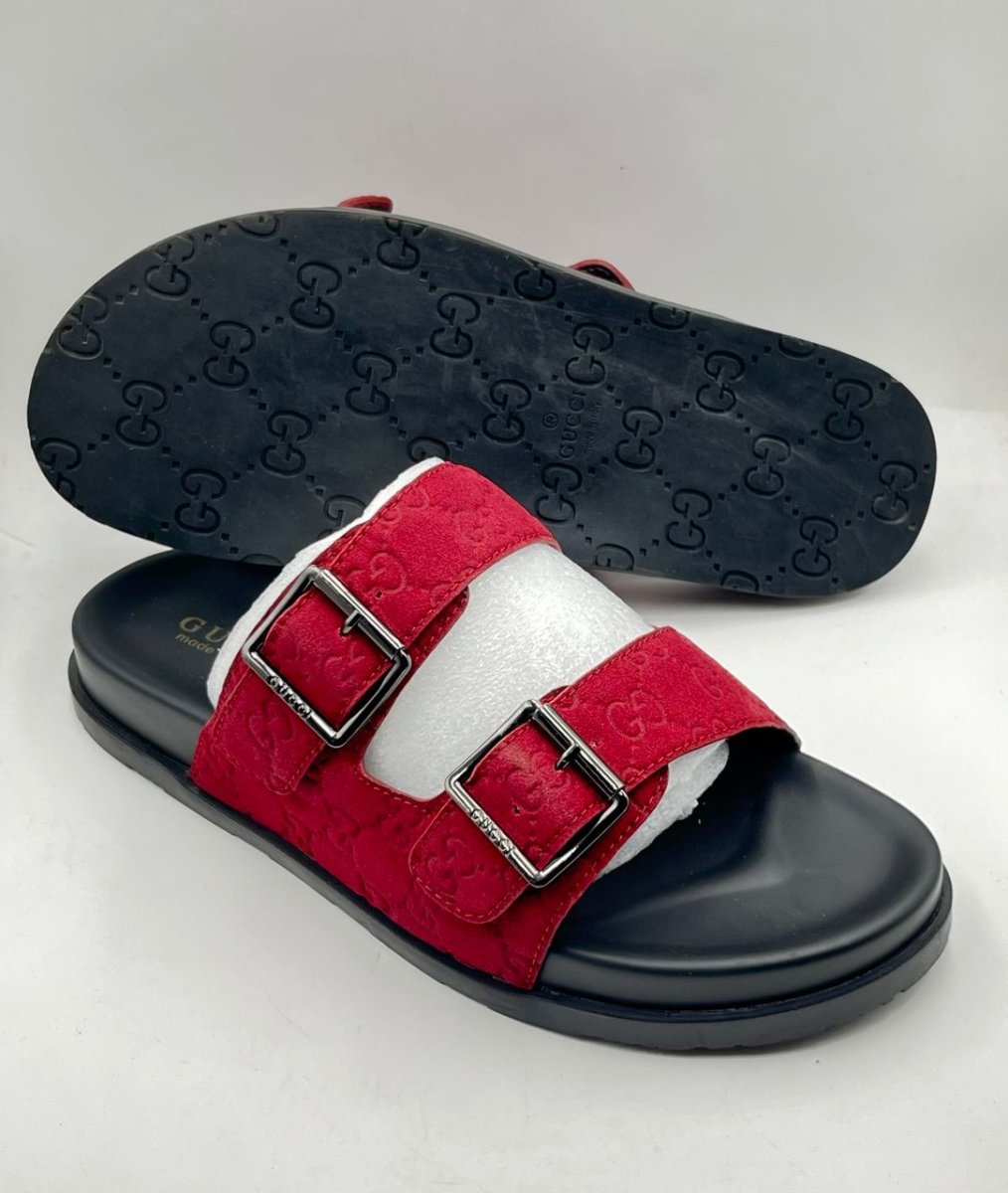 CHAUSSURES, Sandales pour hommes, confectionnées en cuir véritable, présentent un design élégant avec des brides croisées et des détails tressés.