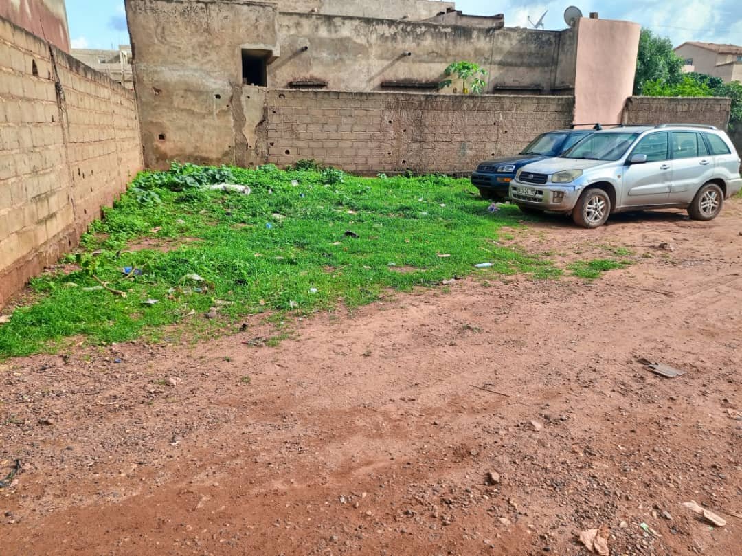 Parcelle disponible à yorodjanbougou)