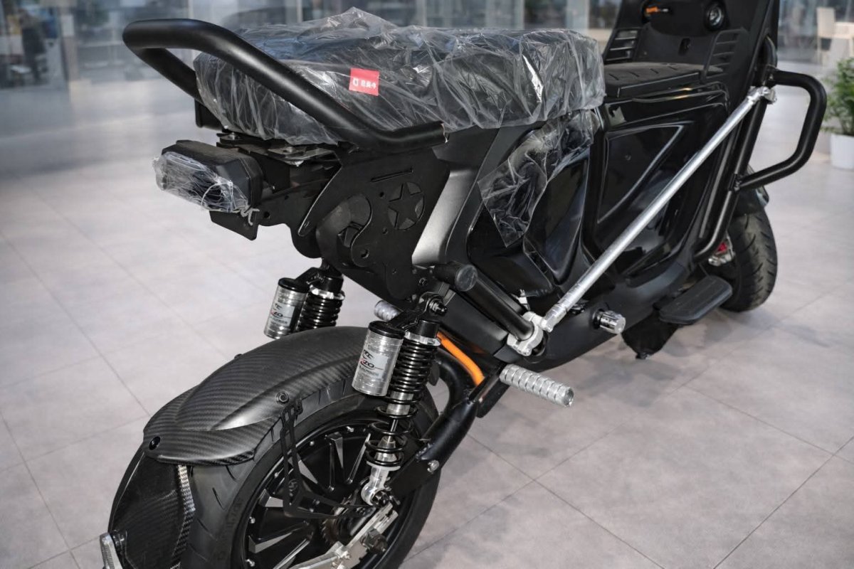 MOTO ÉLECTRIQUE PUISSANT