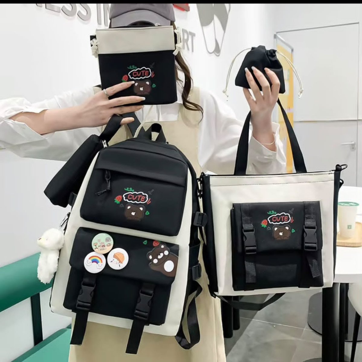 Nouvel arrivage de sac à dos original 5 pièces🥰🥰🥰