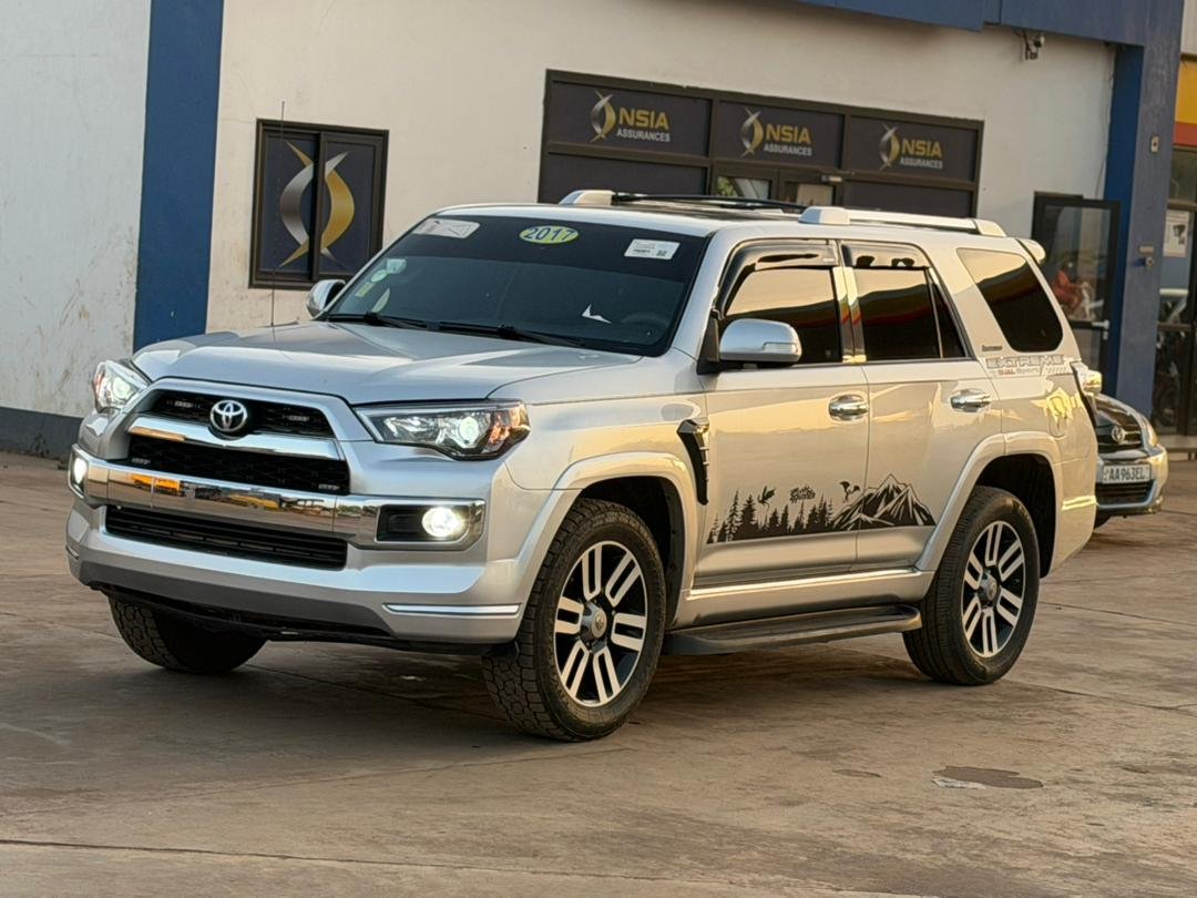 *TOYOTA 4RUNNER