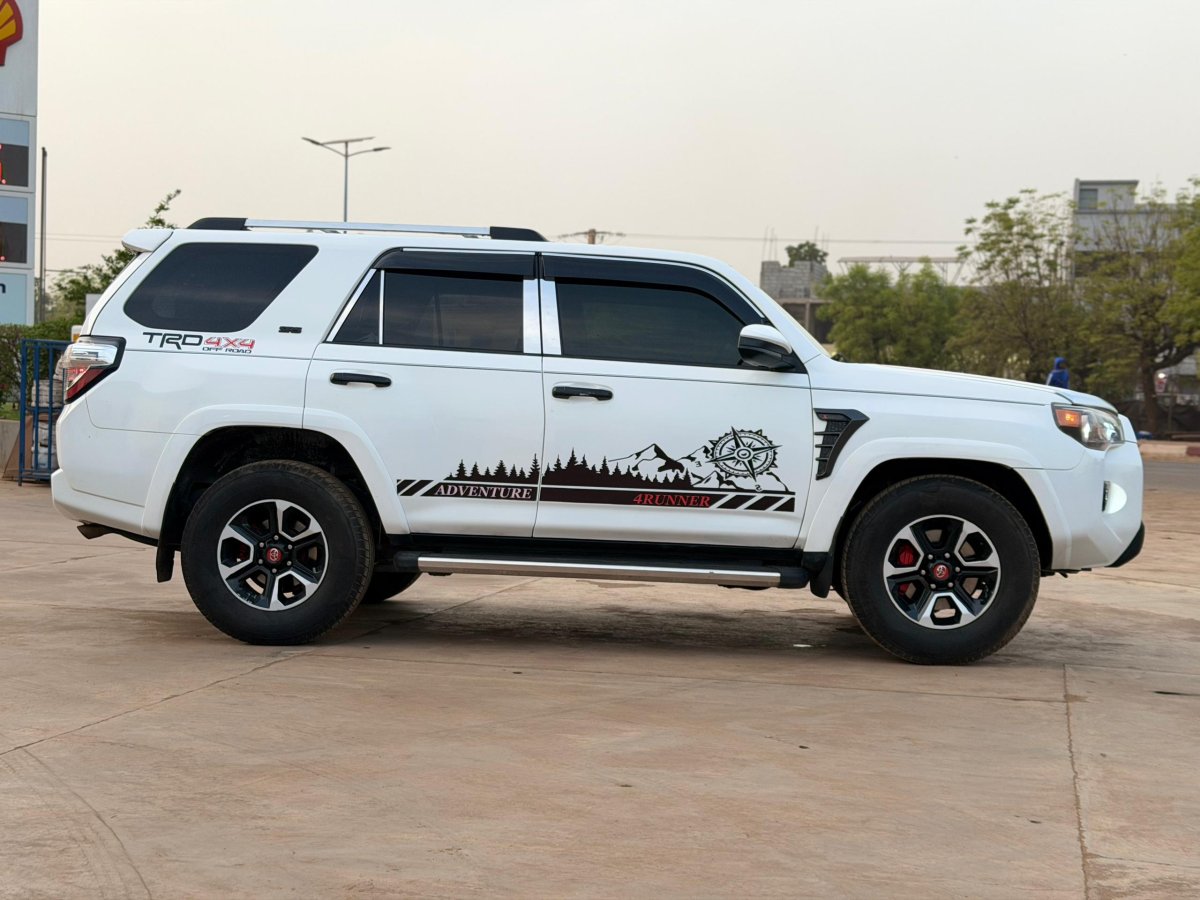 Toyota 4RUNNER