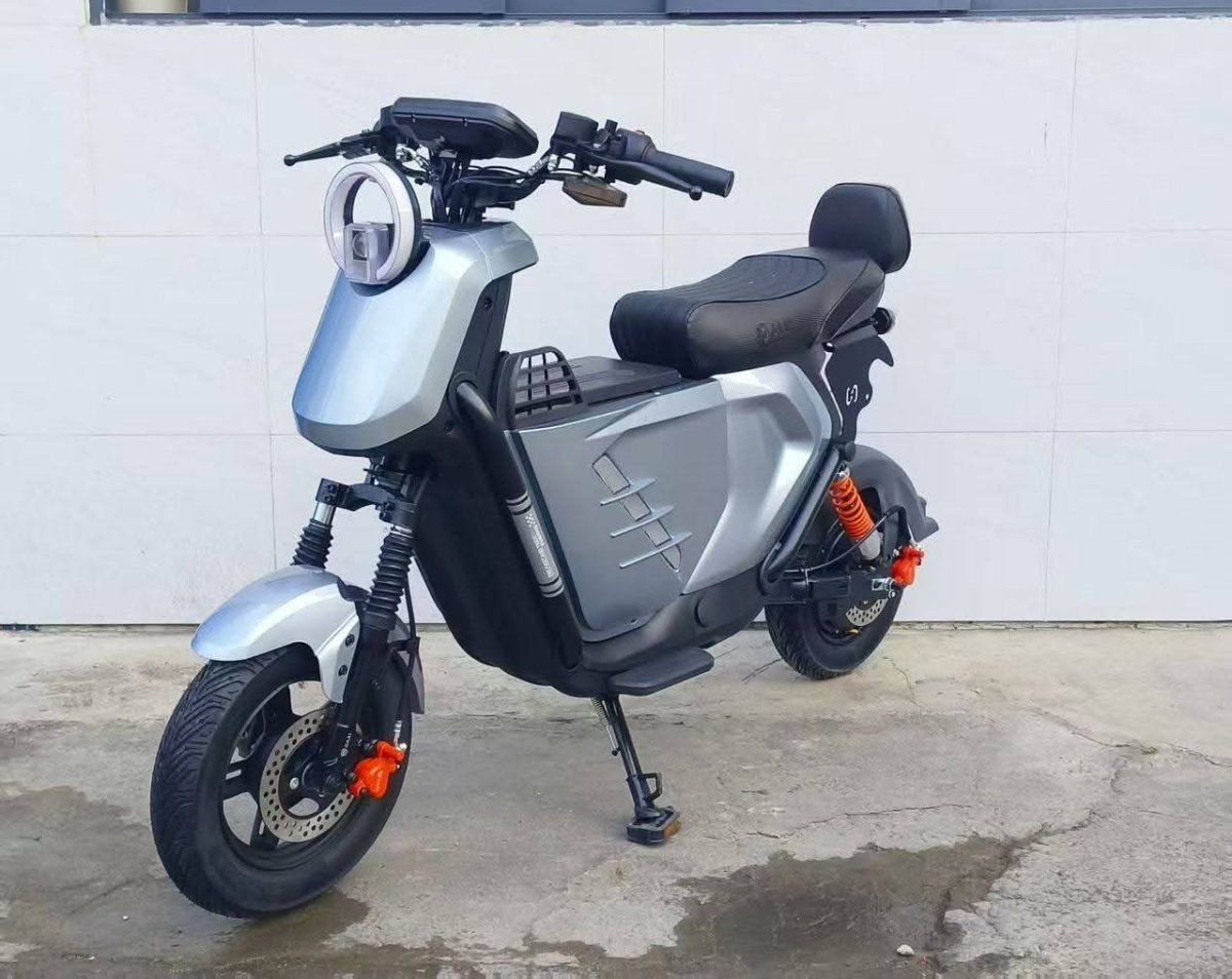 MOTO ÉLECTRIQUE PUISSANT