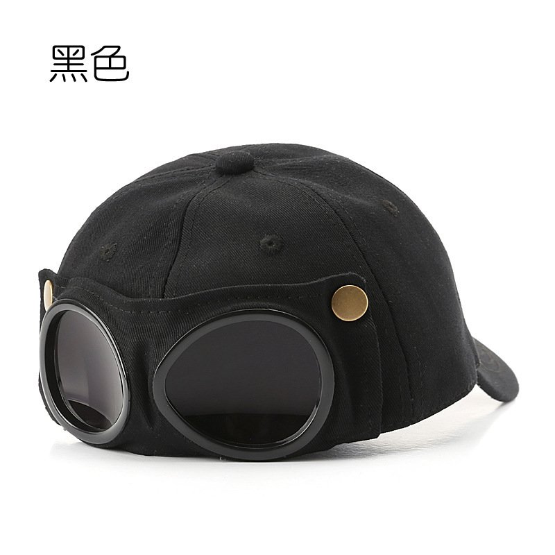 🧢🕶️ Casquette Aviateur avec Lunettes Intégrées 🔥 ✅ Lunettes intégrées au design unique ✅ Protection contre le soleil et la poussière ✅ Style tendance