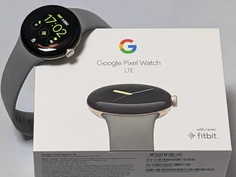 Google Pixel Watch LTE Montre intelligente compatible avec données cellulaires ou WiFi, GPS, BT et moniteur de fréquence cardiaque 41 mm, emballage en vrac (noir mat