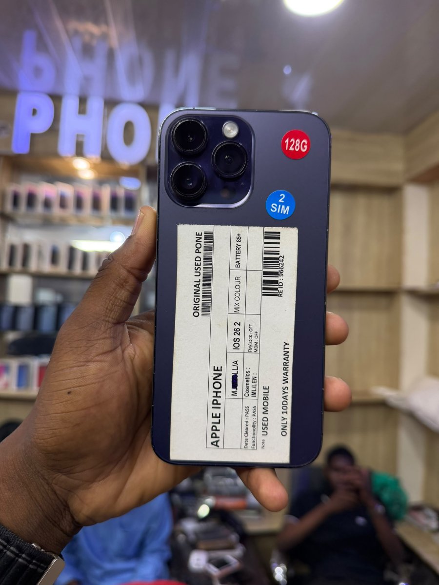 iPhone 📱 14Pro Max 128gb 2SIM Batterie état : 100% impeccable  Aucun défaut très propre ✨👌  *Prix 🏷️ 220.000F*