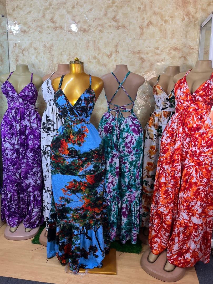 Robe évasée dos ouvert
