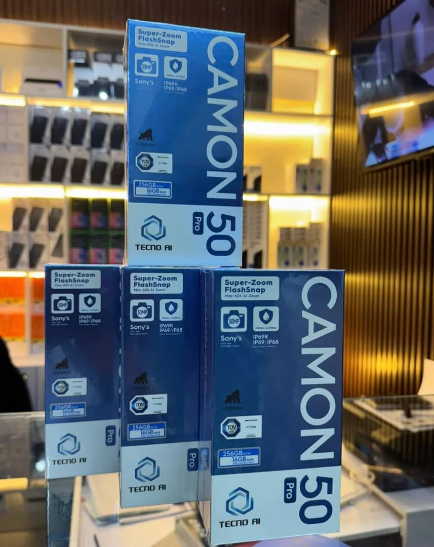 Tecno Camon 50pro📦 256giga Ram 8