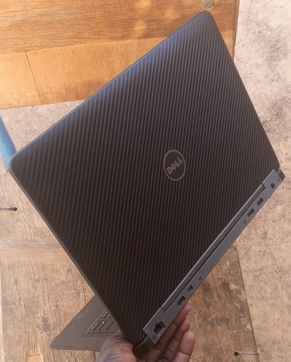 Ordinateur Dell latitude E7440 core (TM) i5