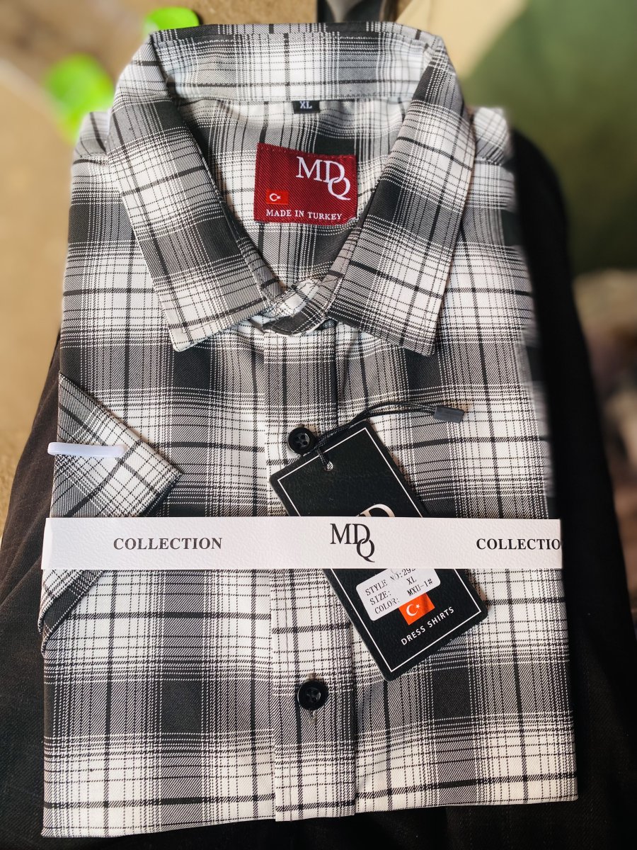 Chemise manche courte disponible avec tout les tailles