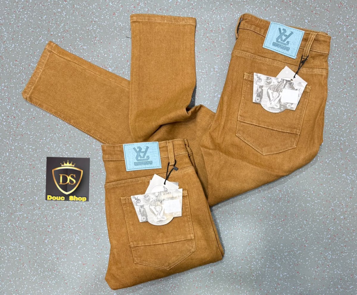 Jean unique slim de qualité premium disponible