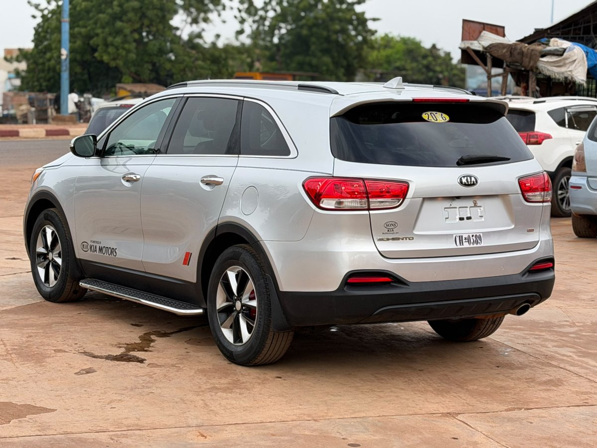 KIA SORENTO
