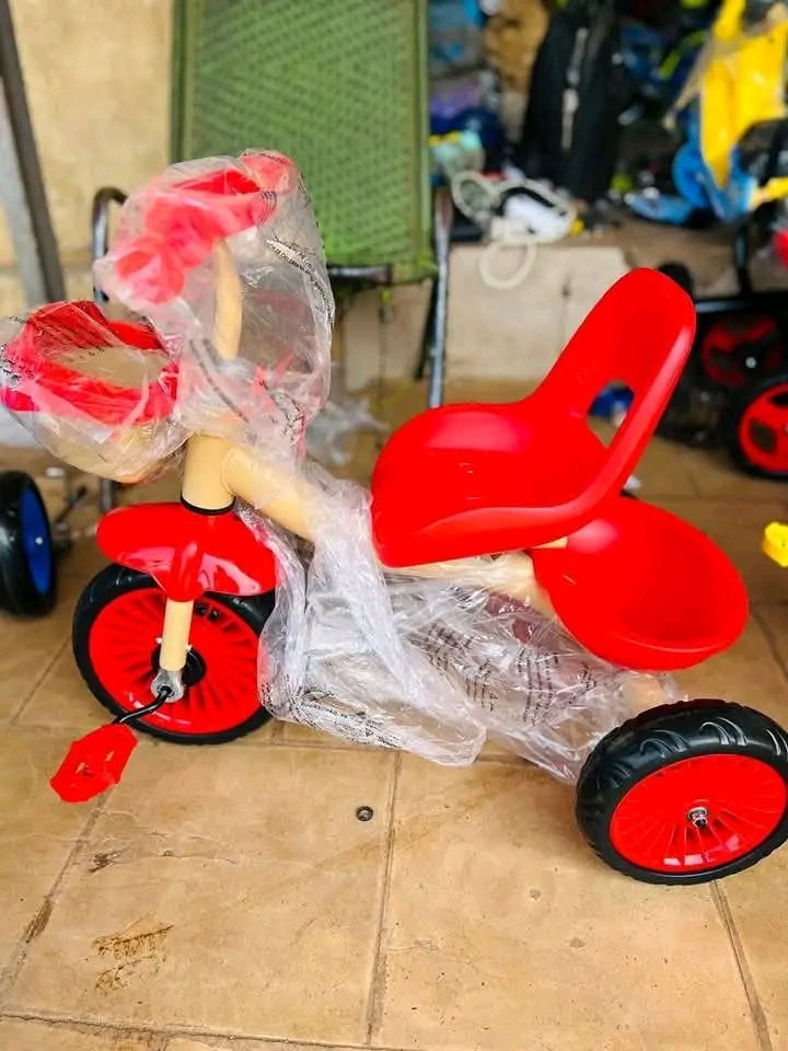 Tricycle pour enfants 2 à 4 ans