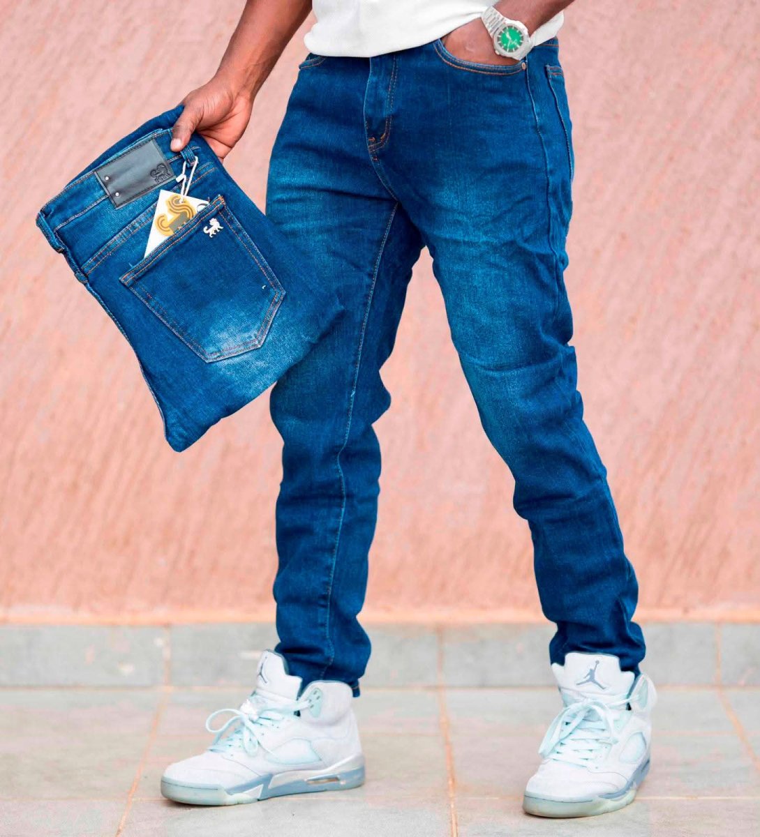 Jeans unique de très bonnes qualités slim premium