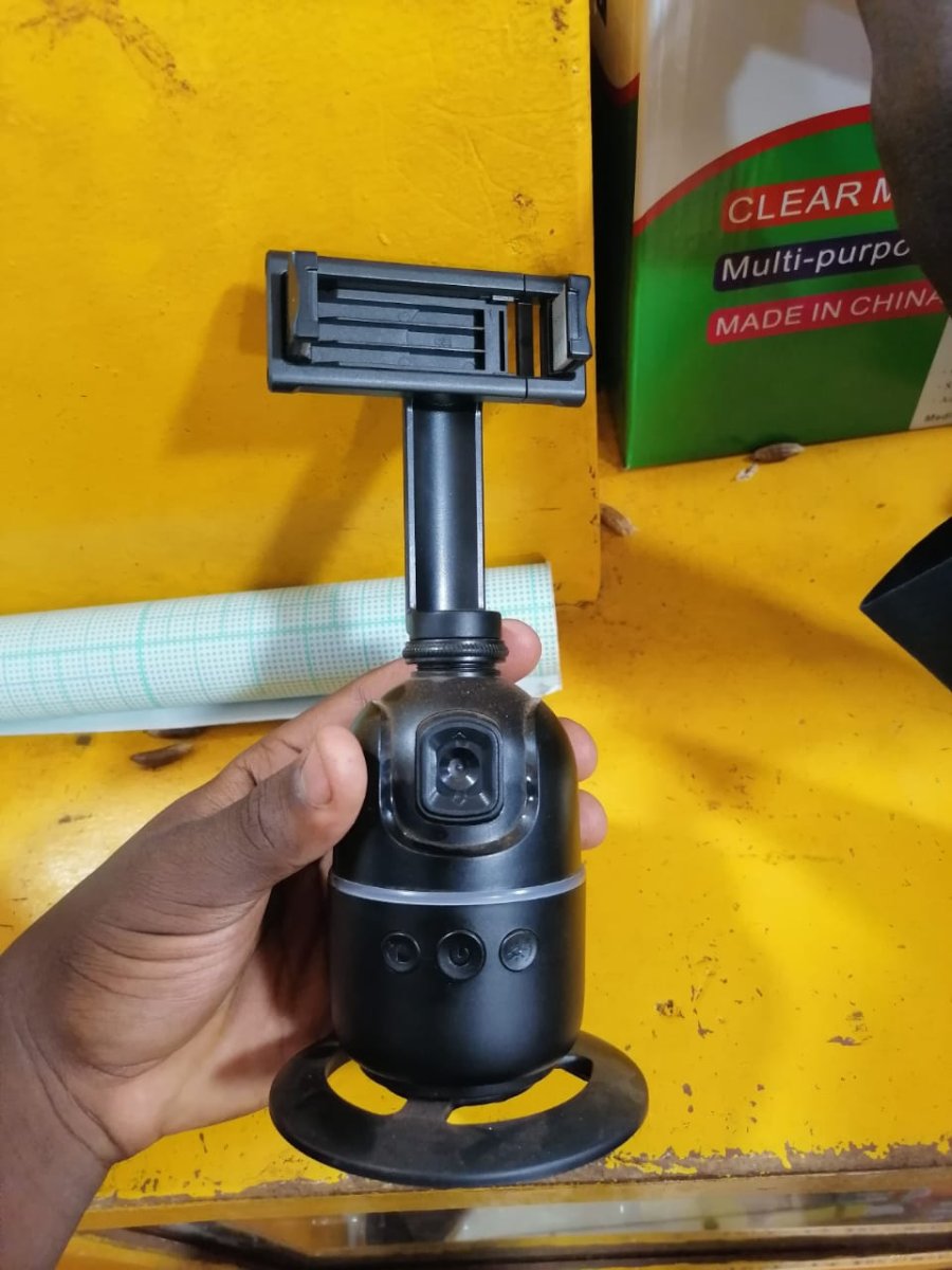 P03 AUTO FACE TRACKING – TRÉPIED SELFIE STICK INTELLIGENT