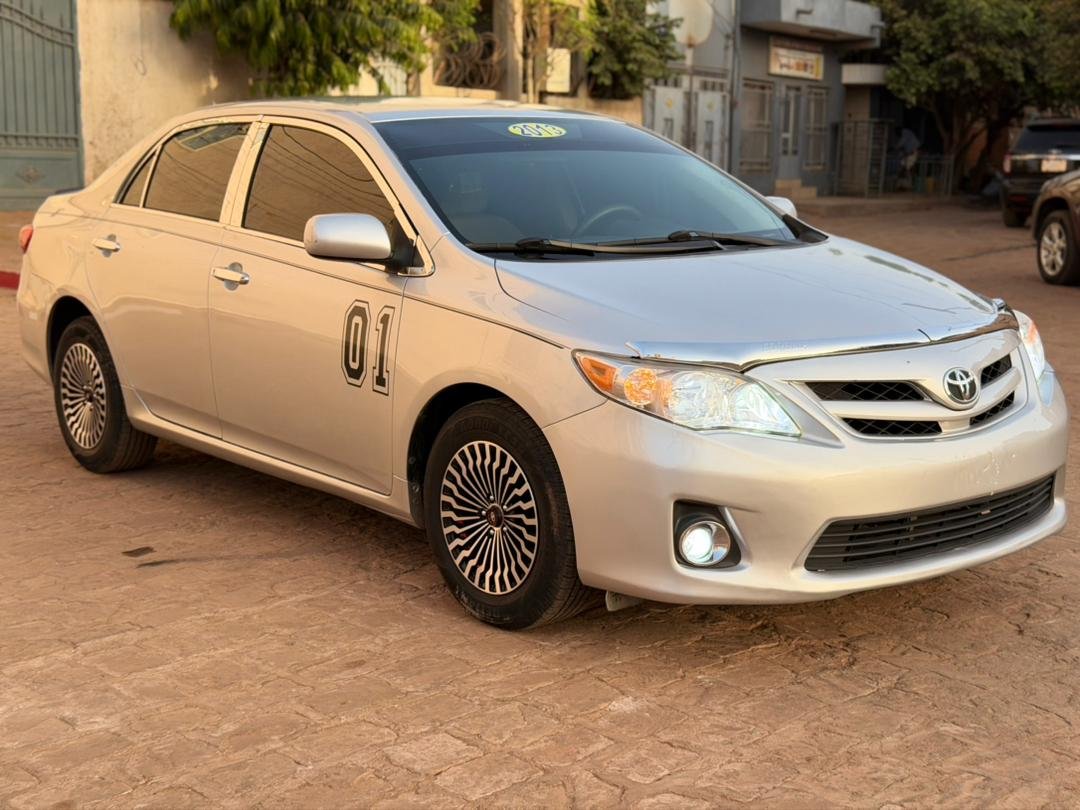 *TOYOTA COROLLA LE* *ANNÈE 2012* *AUREVOIR TOUT FINIS*