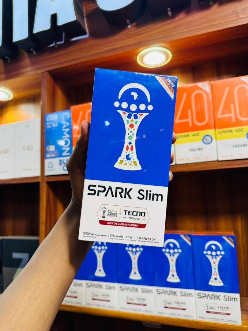 Tecno spark slim officiel