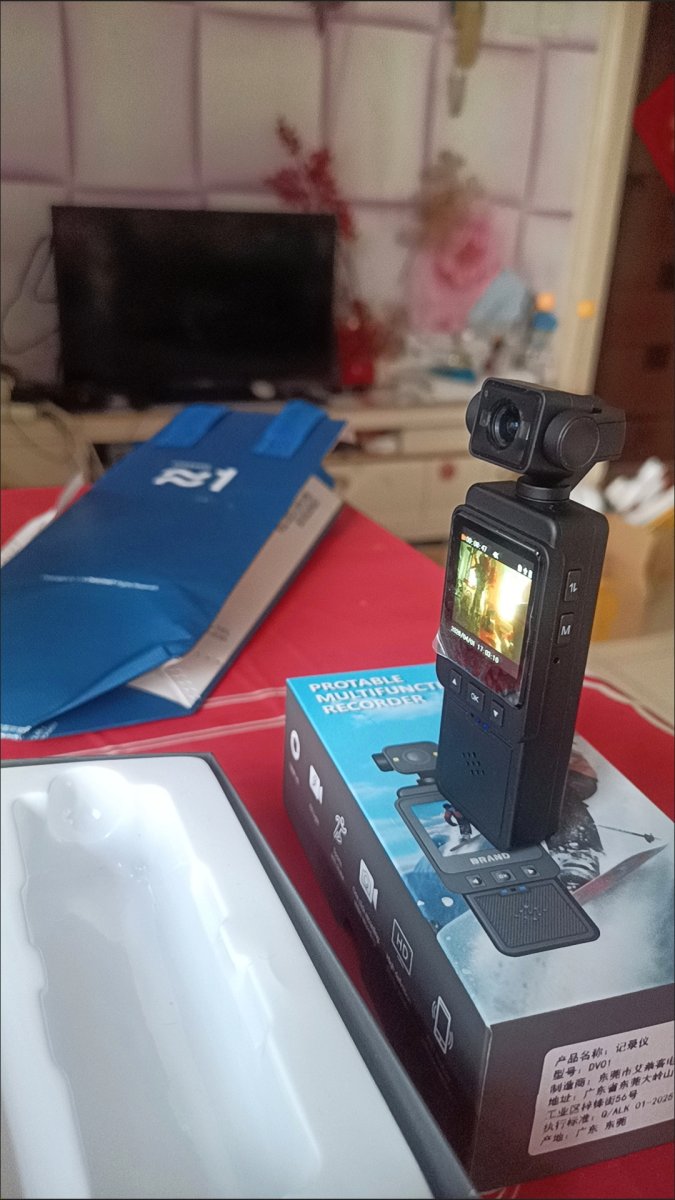Cam pocket