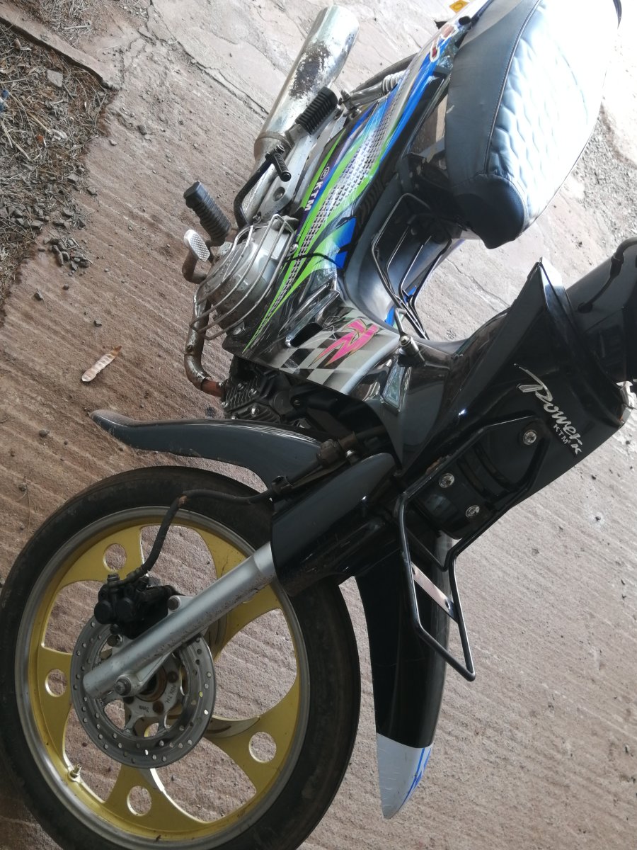 Moto KTM noir