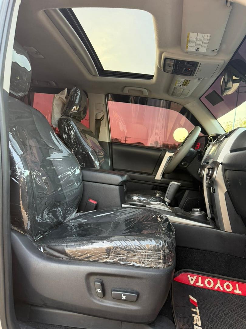 *TOYOTA 4RUNNER