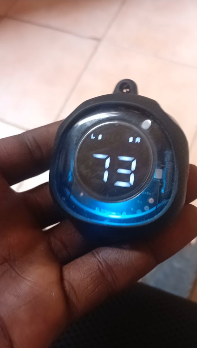 AirPods  BS  Air 18