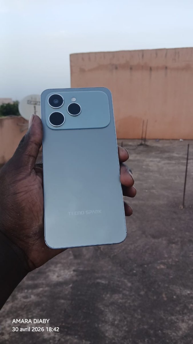 Tecno spark 40